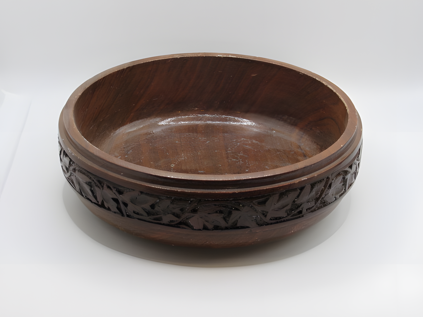 Handcrafted Kashmiri Walnut Wood Bowl with Leaf Carving
